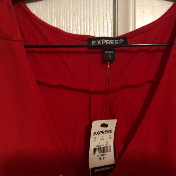 New with tag Express sleeveless v neck top with front zipper size S - Picture 2 of 4